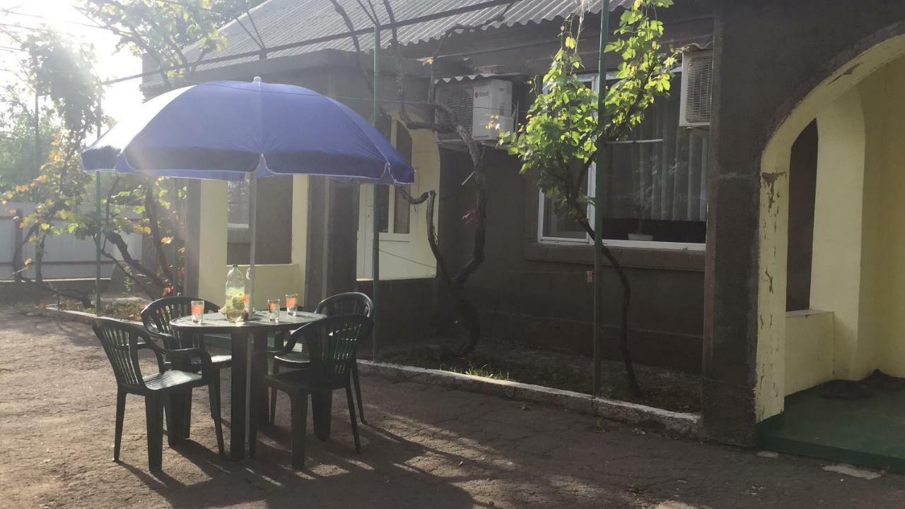 Hotel House Of Grace à Reni Extérieur photo